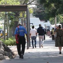 Gente caminando