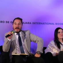 Julio Ríos y Wendy Aceves Velázquez, autores del libro 