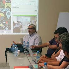 Maestro Gladstone Oliva Íñiguez en el octavo coloquio del doctorado