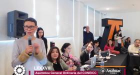 presentación por parte de la doctora Érika Loyo.