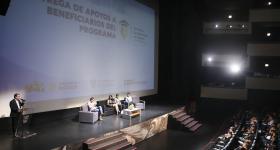 Presídium durante el evento